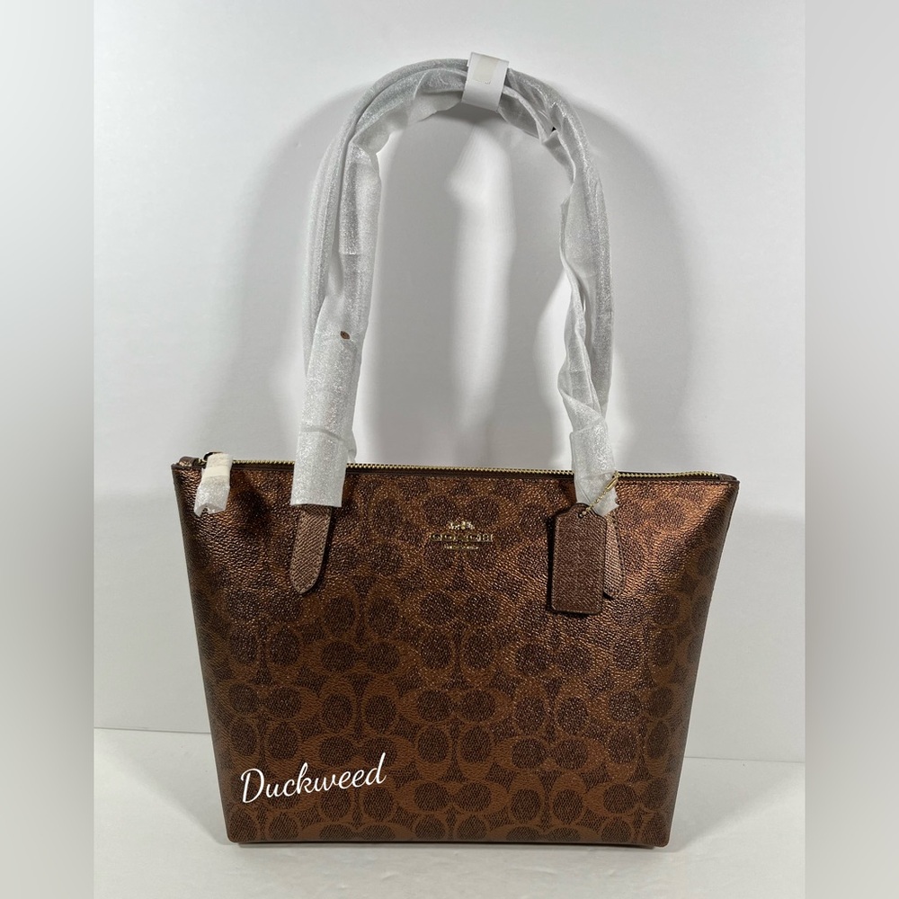 NWT coach Fiona Zip Tote Bag In Signature Canvas